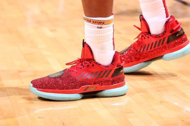 下届还有李凯尔吗 苏群:我的理解他是一次一签