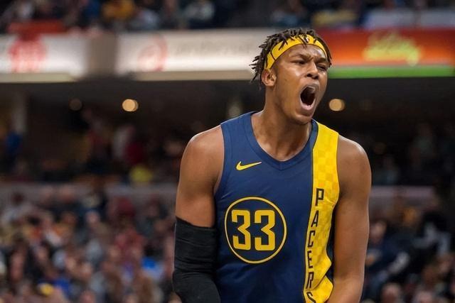 李月汝WNBA生涯首次先发 受困犯规仅得3分2板