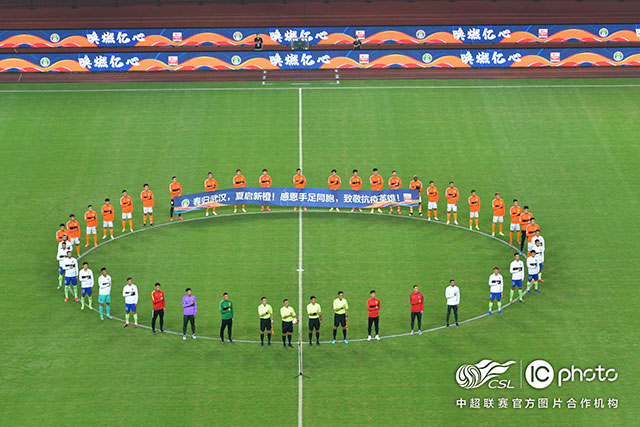 里约奥运会夺冠十周年 中国女排冠军走进南京校园